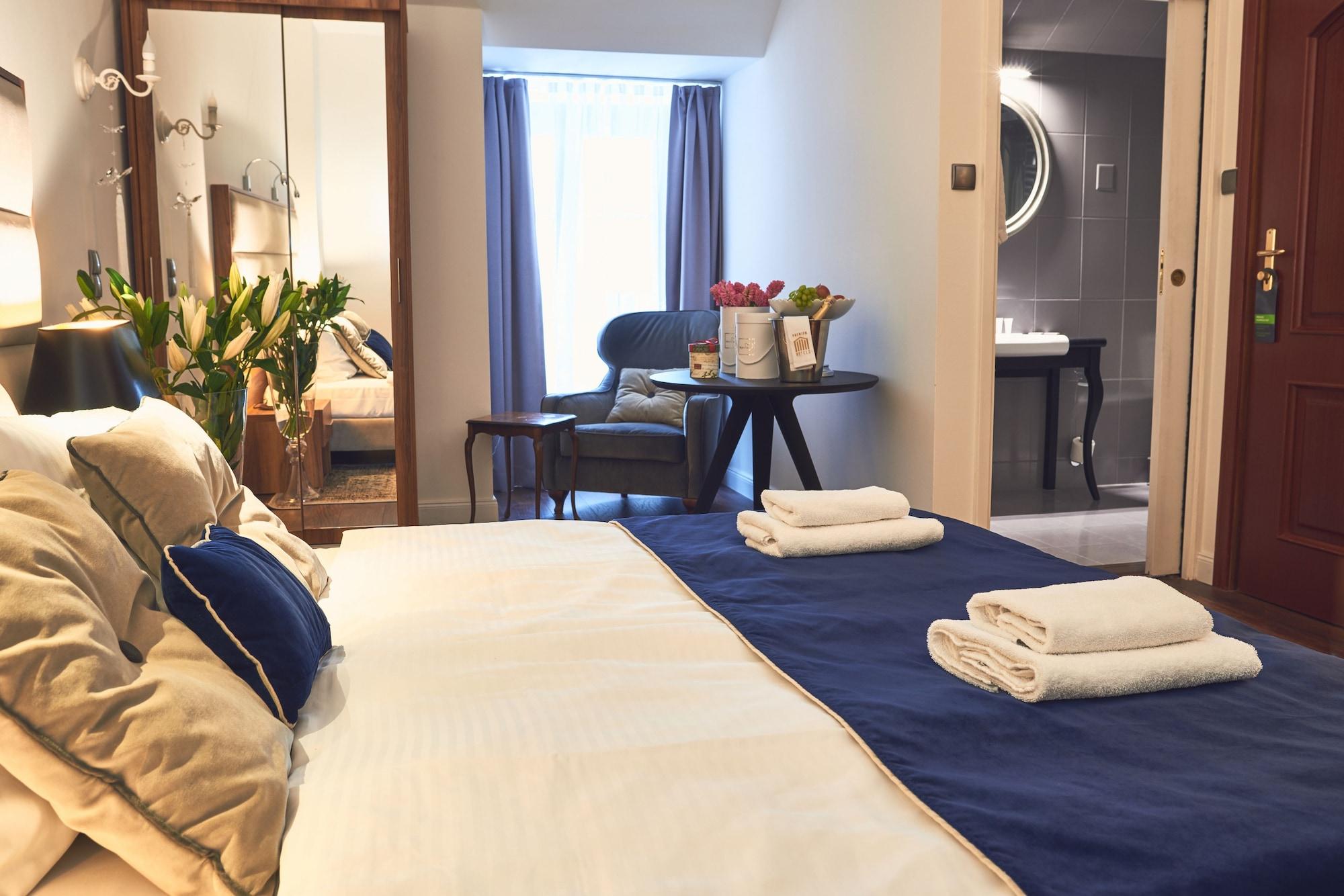 Nobilton Hotel 3*